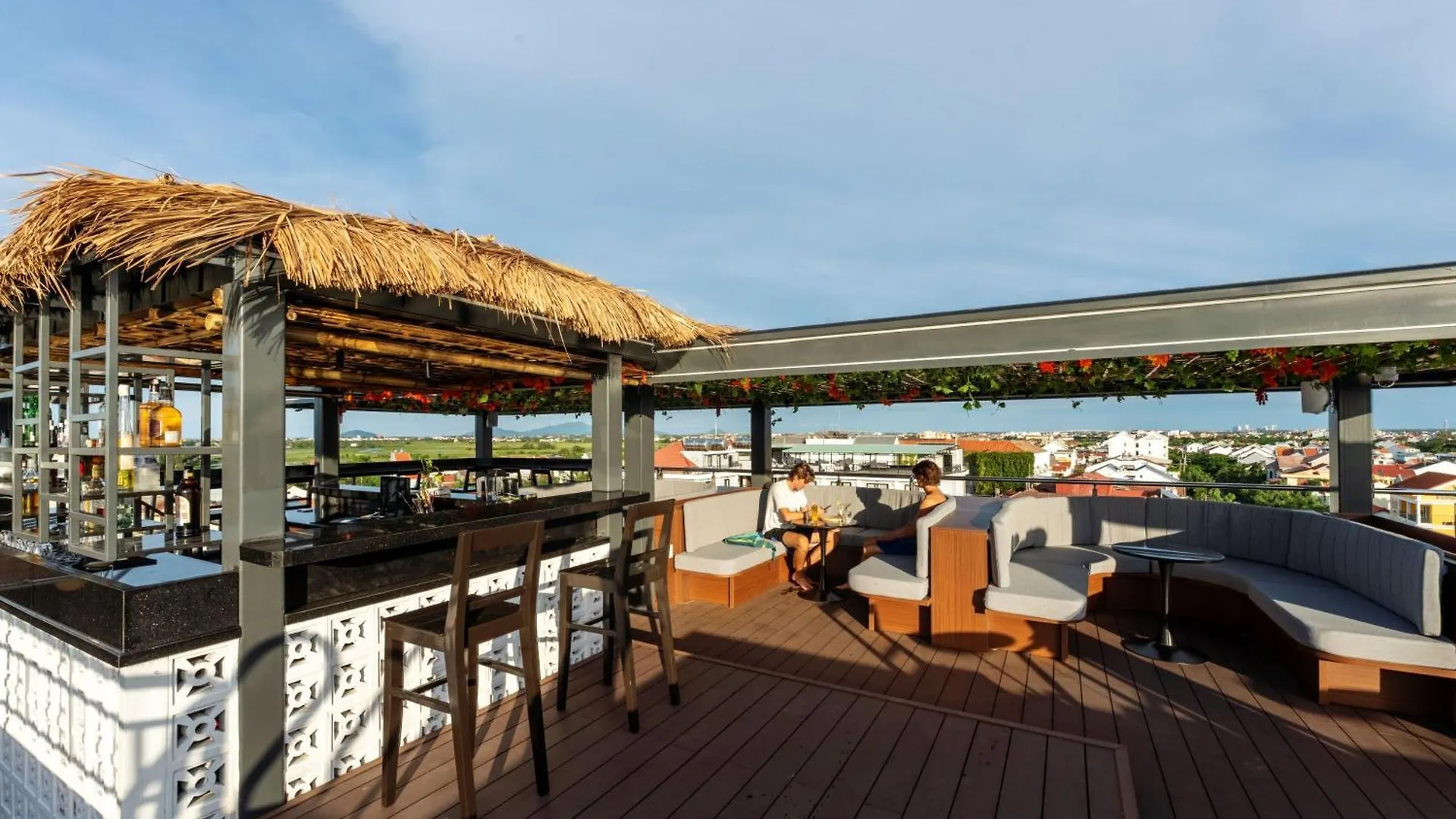 Qualia De Hotel Hoi An - Rooftop Bar City View
