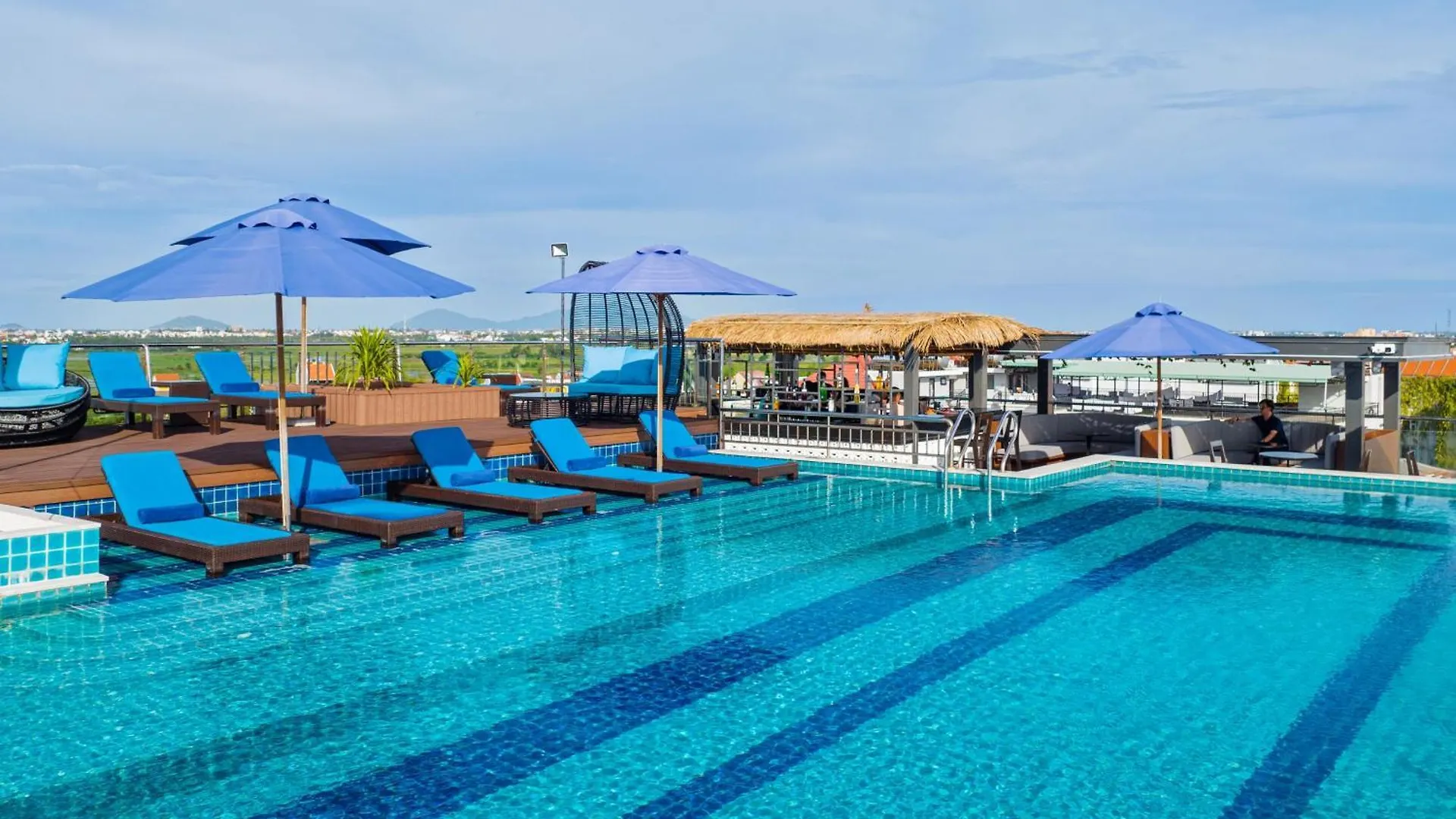 Qualia De Hotel Hoi An - Rooftop Bar City View